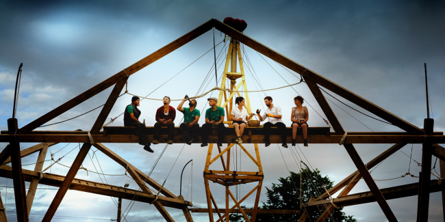 Chantier ! La tournée du coq, théâtre de rue aux Quinconces