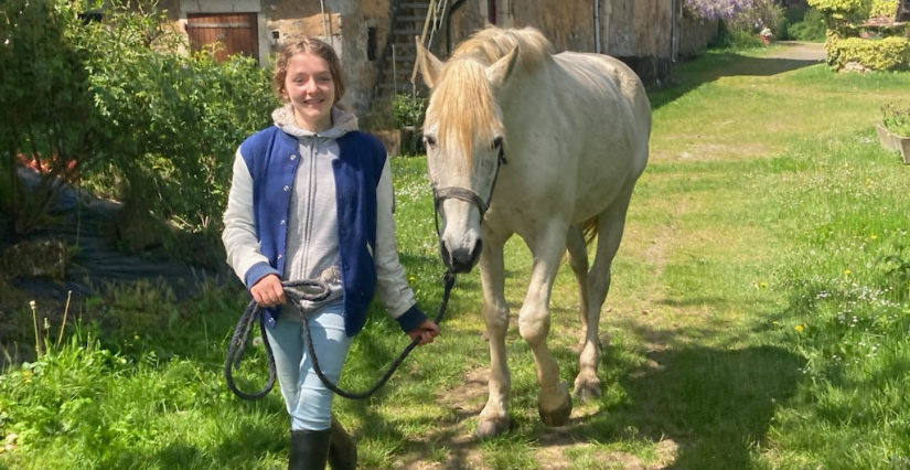 Ethik'complicité : jeux à vivre en compagnie des poneys avec Ethik'Action à l'Écolieu de la Bretonnerie