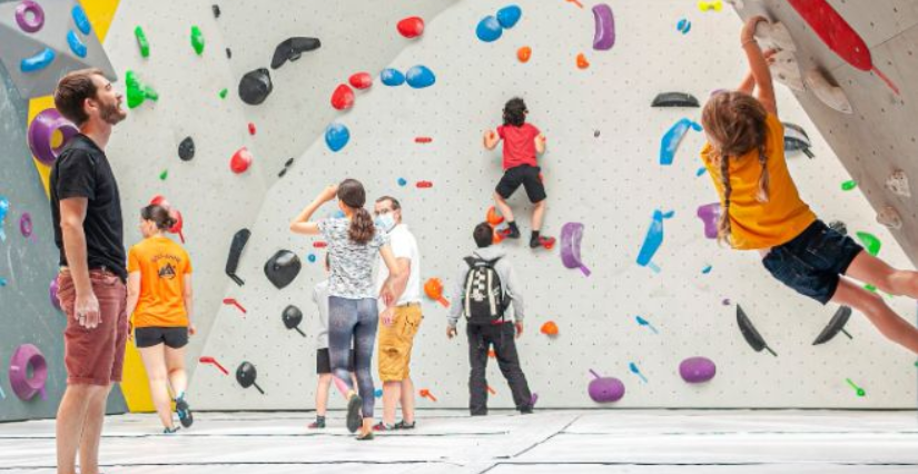 Stages d'escalade des vacances d'hvier pour les 6/8 ans avec Vertical'Art au Mans