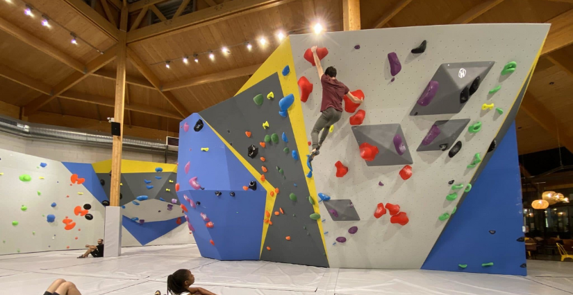 Stages d'escalade des vacances d'hvier pour les 9/13 ans avec Vertical'Art au Mans