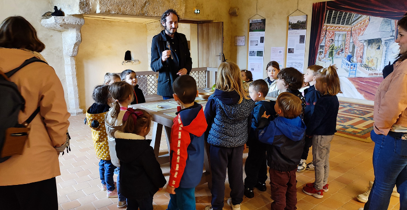 Mercredi des tout-petits "Jeu de piste des tout-petits", au Manoir de la Cour